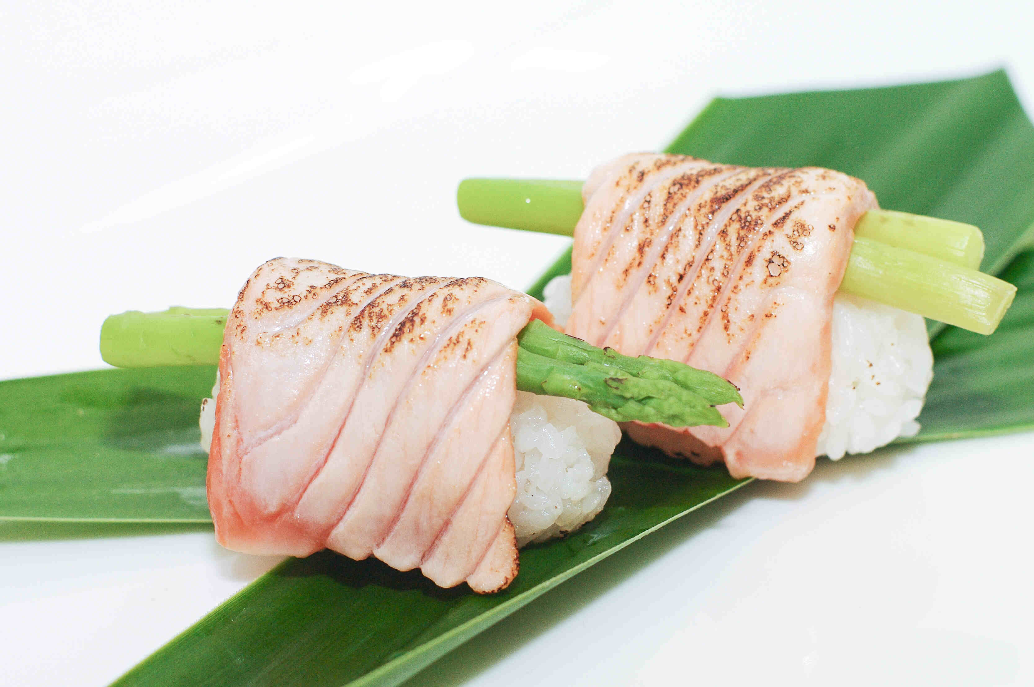 Sake Asparagus    Nigiri